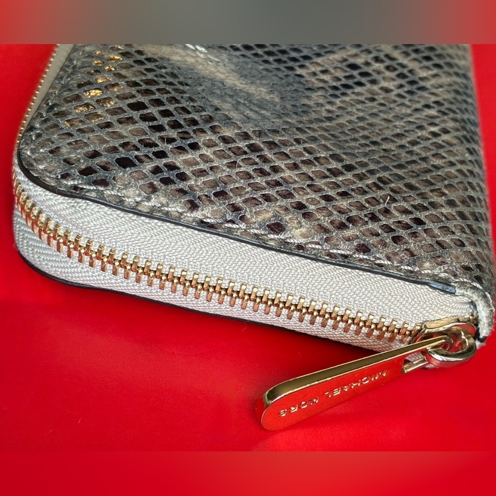 Michael Kors Silver Snake-Print Zip Wallet with Gold Plate - Picture 4 of 14